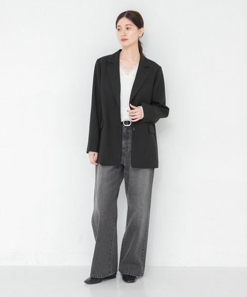 URBAN RESEARCH(アーバンリサーチ)の「V-NECK LACE RIB TOPS(Tシャツ/カットソー・レディース・オフホワイト/ブラック・FREE)」の4枚目の写真