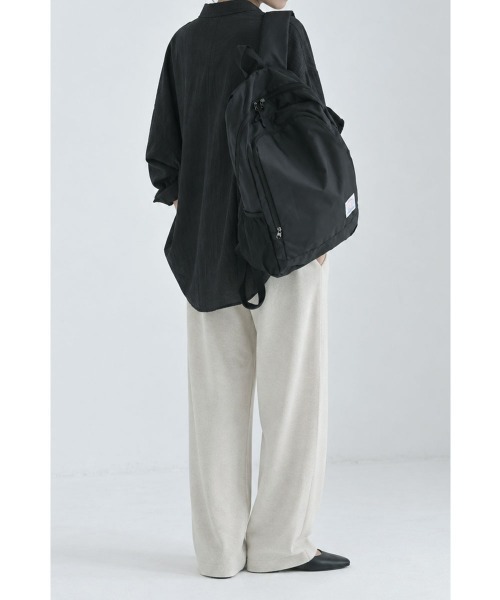 marjour(マージュール)の「PACKABLE LIGHT BACKPACK(バックパック/リュック・レディース・ブラック・FREE)」の3枚目の写真