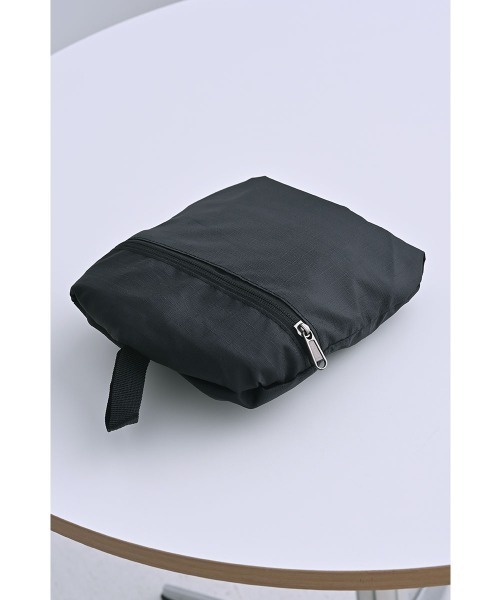 marjour(マージュール)の「PACKABLE LIGHT BACKPACK(バックパック/リュック・レディース・ブラック・FREE)」の10枚目の写真