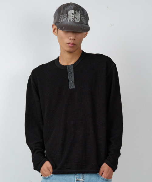 THEVINYLHOUSE(ザバイニルハウス)の「WAFFLE DETAIL LS TEE BLACK(Tシャツ/カットソー・レディース・その他・SMALL/MEDIUM/LARGE)」の4枚目の写真