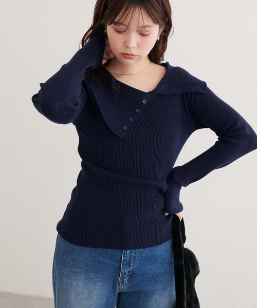 natural couture（ナチュラルクチュール）の「アシメカラーオフショルニット（ニット/セーター・レディース・ネイビー/ボルドー/チャコールグレー/ブルー/グレイッシュベージュ/アイボリー・FREE）」の4枚目の写真