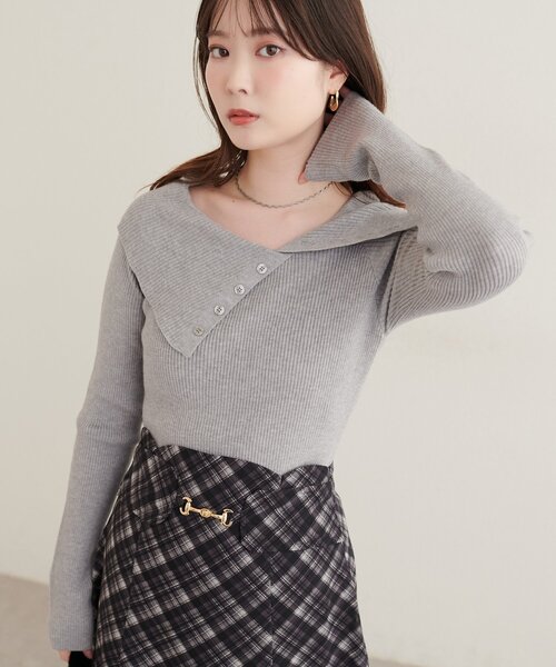 natural couture（ナチュラルクチュール）の「アシメカラーオフショルニット（ニット/セーター・レディース・ネイビー/ボルドー/チャコールグレー/ブルー/グレイッシュベージュ/アイボリー・FREE）」の3枚目の写真