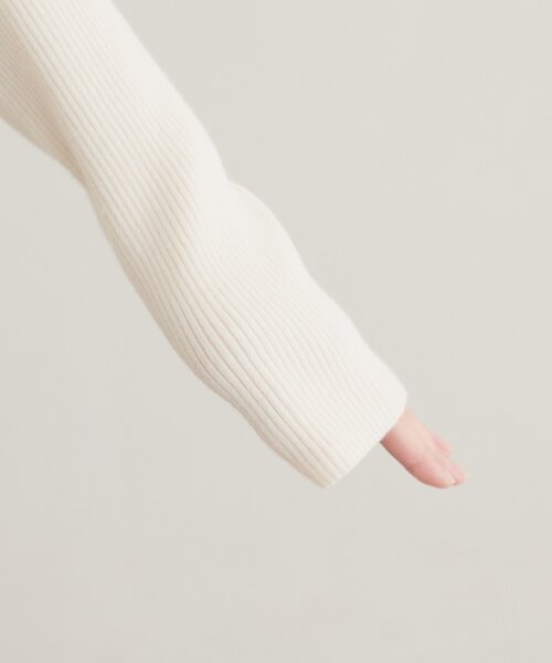 natural couture（ナチュラルクチュール）の「アシメカラーオフショルニット（ニット/セーター・レディース・ネイビー/ボルドー/チャコールグレー/ブルー/グレイッシュベージュ/アイボリー・FREE）」の15枚目の写真