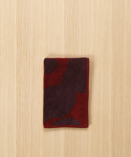 marimekko（マリメッコ）の「Unikko/GUEST TOWEL（タオル・レディース・ブラック/レッド/ブラック系その他/ダークブルー/ブルー/グリーン/オレンジ/ライム/ダークグリーン/ワインレッド/レッド系その他・FREE）」の10枚目の写真