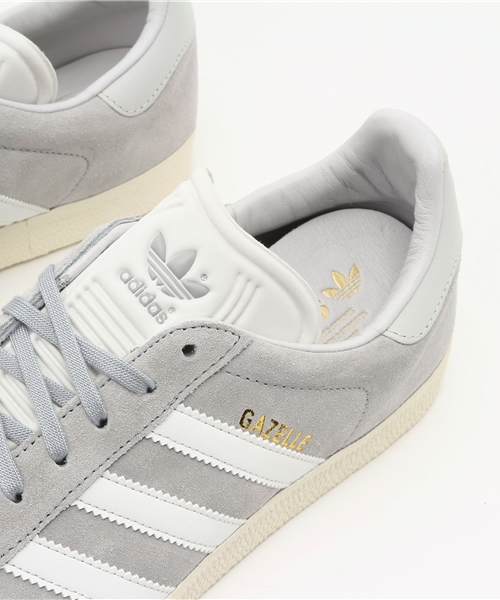 adidas（アディダス）の「オリジナルス ガゼル [GAZELLE]（スニーカー・メンズ・グリーン/ライトグレー/ネイビー/ブラック×ホワイト/レッド・26.0cm/27.0cm/24.0cm/22.0cm/26.5cm/27.5cm/22.5cm/25.5cm/24.5cm/23.5cm/23.0cm/28.0cm/28.5cm/25.0cm/30.0cm/29.0cm/29.5cm）」の11枚目の写真