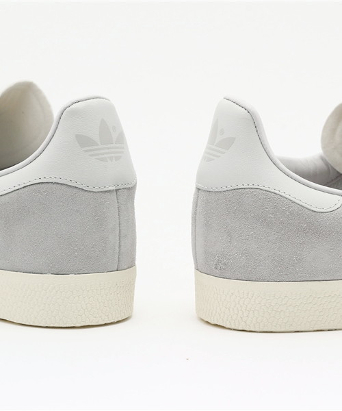 adidas（アディダス）の「オリジナルス ガゼル [GAZELLE]（スニーカー・メンズ・グリーン/ライトグレー/ネイビー/ブラック×ホワイト/レッド・26.0cm/27.0cm/24.0cm/22.0cm/26.5cm/27.5cm/22.5cm/25.5cm/24.5cm/23.5cm/23.0cm/28.0cm/28.5cm/25.0cm/30.0cm/29.0cm/29.5cm）」の12枚目の写真