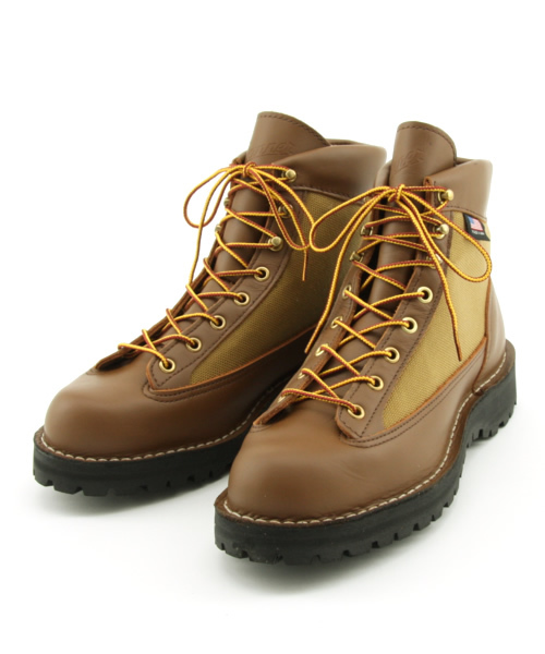 Danner（ダナー）の「DANNER / DANNER LIGHT（ブーツ・メンズ・ブラック/ブラウン・7/7.5/8/8.5/9/9.5/10）」の2枚目の写真