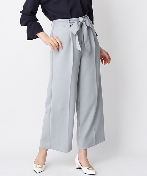 Andemiu(アンデミュウ)の「リボンツキタックワイドパンツ756657(その他パンツ・レディース・インディゴブルー/ネイビー/ライトブルー・SMALL/MEDIUM)」の1枚目の写真