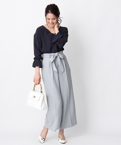 Andemiu(アンデミュウ)の「リボンツキタックワイドパンツ756657(その他パンツ・レディース・インディゴブルー/ネイビー/ライトブルー・SMALL/MEDIUM)」の5枚目の写真