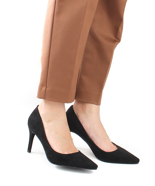 RANDA(ランダ)の「スクエアトゥプレーンパンプス(パンプス・レディース・プラム/ブラック/ダークブラウン/ベージュ系その他/ドット/ライラック/ライトブルー/ベージュ・22/22.5/23/23.5/24/24.5/25/25.5)」の1枚目の写真