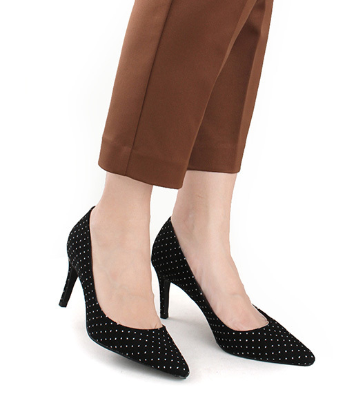 RANDA(ランダ)の「スクエアトゥプレーンパンプス(パンプス・レディース・プラム/ブラック/ダークブラウン/ベージュ系その他/ドット/ライラック/ライトブルー/ベージュ・22/22.5/23/23.5/24/24.5/25/25.5)」の9枚目の写真