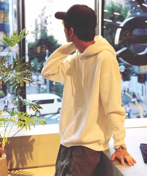 koe(コエ)の「TC裏起毛 ビッグシルエットプルパーカー ●(パーカー・メンズ・ピンク/ロイヤルブルー/ホワイト/ベージュ/ブラック・M/L)」の2枚目の写真