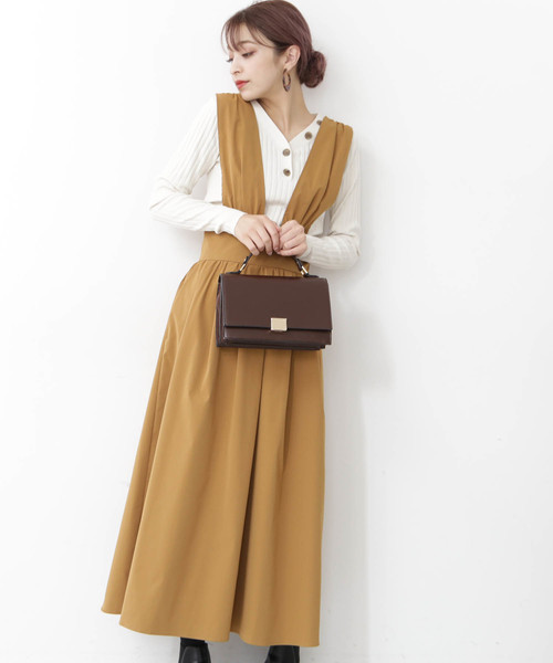 N.（N. Natural Beauty Basic）（エヌエヌナチュラルビューティーベーシック）の「◆マキシジャンパースカート（ワンピース・レディース・ブラック/レッド/ベージュ・MEDIUM）」の3枚目の写真