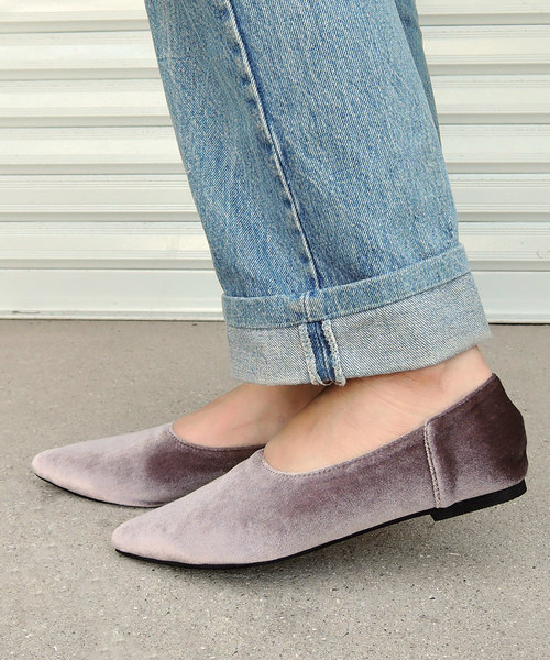 minia（ミニア）の「ポインテッドバブーシュ  [ minia ]（パンプス・レディース・ブラック/ブラウン/パイソン/グレー/シルバー/ホワイト・S/M/L/LL）」の10枚目の写真