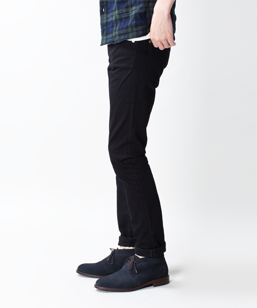 NANO universe（ナノユニバース）の「April77（エイプリル77）/ DOOM BLACK（デニムパンツ・メンズ・ブラック・26/27/28/29/30/31/32/25/24）」の3枚目の写真