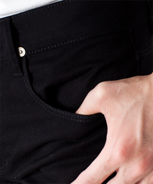 NANO universe（ナノユニバース）の「April77（エイプリル77）/ DOOM BLACK（デニムパンツ・メンズ・ブラック・26/27/28/29/30/31/32/25/24）」の7枚目の写真