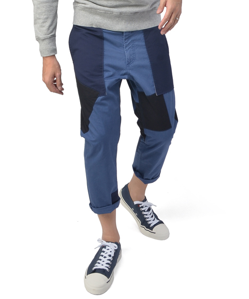 R.NEWBOLD（アールニューボールド）の「OLD&NEW/PATCHWORK CHINO TR/145000（その他パンツ・メンズ・ベージュ系その他/ブルー・LARGE/X-LARGE/MEDIUM/SMALL）」の2枚目の写真
