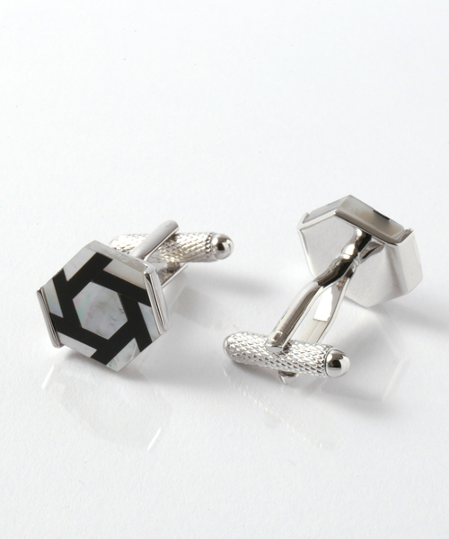 Quit Running（クイトランニング）の「英国ブランド ジュエリー ドレスカフス（カフリンクス・メンズ・ブラック×ホワイト/ホワイト/ホワイト系その他/ブルー/パープル/シルバー系その他2/ブラック系その他2/クリアブラック/ブラック系その他・FREE）」の13枚目の写真