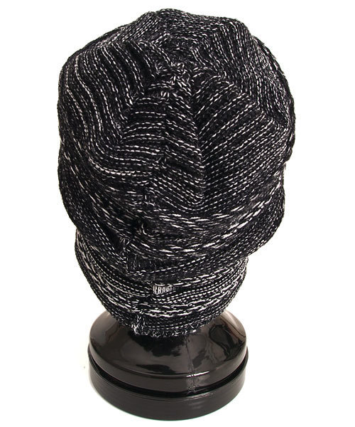 TopIsm（トップイズム）の「ユニセックス つば付き無地ニットキャップ（ニットキャップ/ビーニー・メンズ・ブラック/ネイビー/ブラック×ホワイト/チャコール/ライトベージュ/ワイン/ホワイト/杢グレー/チャコールグレー/グリーン・F）」の14枚目の写真