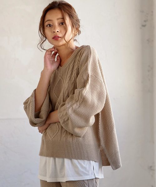 KOBE LETTUCE（コウベレタス）の「Vネックバルーン袖ケーブルニットトップス【セットアップOK】（ニット/セーター・レディース・ベージュ/ブラウン/アイボリー/ラベンダー/ダークネイビー・FREE）」の15枚目の写真