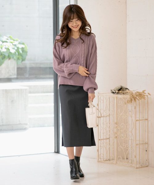 KOBE LETTUCE（コウベレタス）の「Vネックバルーン袖ケーブルニットトップス【セットアップOK】（ニット/セーター・レディース・ベージュ/ブラウン/アイボリー/ラベンダー/ダークネイビー・FREE）」の13枚目の写真