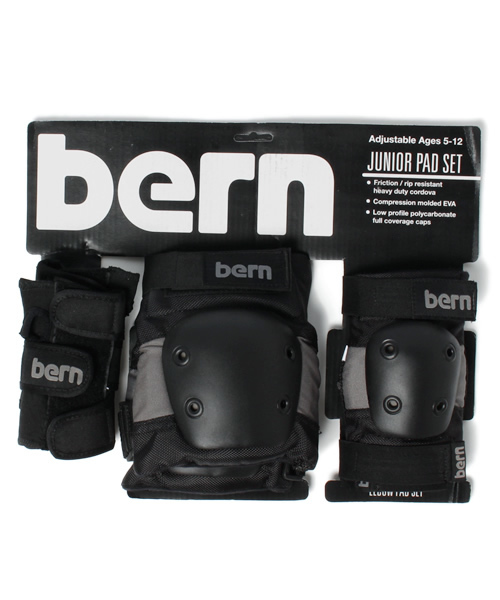 Xgirl Stages（エックスガールステージス）の「BERN ACC JUNIOR SKATE PAD SET（スポーツグッズ）」 WEAR