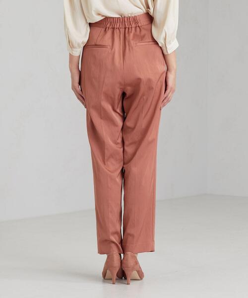 green label relaxing（グリーンレーベルリラクシング）の「FM サテン バレル パンツ（その他パンツ・レディース・パープル/ベージュ/オレンジ・36/38）」の10枚目の写真