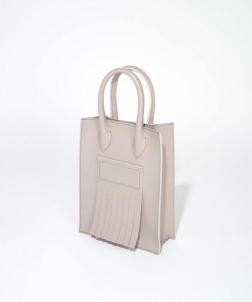 SOLPRESA（ソルプレーサ）の「●スクエアフリンジミニショルダートートバッグ（トートバッグ・メンズ・ブラック/グレイッシュベージュ/モカ・ONE SIZE）」の3枚目の写真