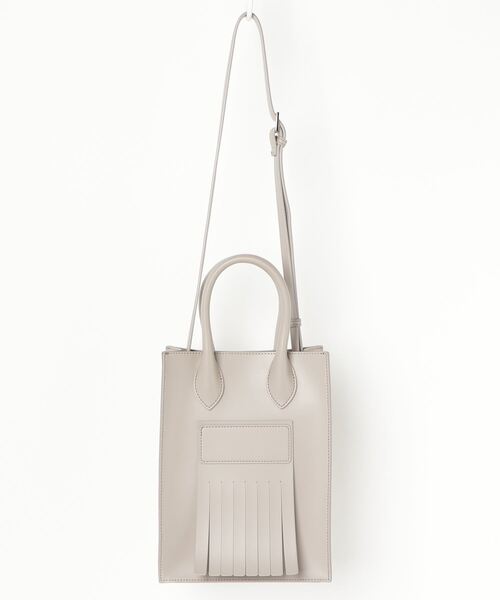 SOLPRESA（ソルプレーサ）の「●スクエアフリンジミニショルダートートバッグ（トートバッグ・メンズ・ブラック/グレイッシュベージュ/モカ・ONE SIZE）」の16枚目の写真