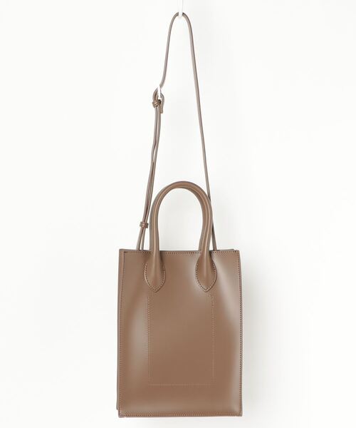 SOLPRESA（ソルプレーサ）の「●スクエアフリンジミニショルダートートバッグ（トートバッグ・メンズ・ブラック/グレイッシュベージュ/モカ・ONE SIZE）」の11枚目の写真