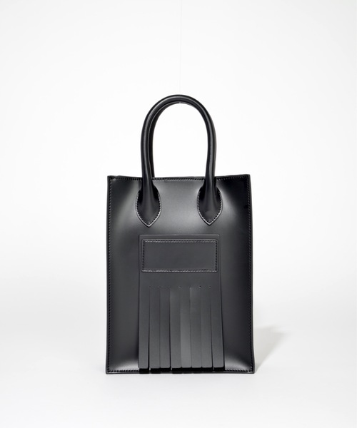 SOLPRESA（ソルプレーサ）の「●スクエアフリンジミニショルダートートバッグ（トートバッグ・メンズ・ブラック/グレイッシュベージュ/モカ・ONE SIZE）」の18枚目の写真