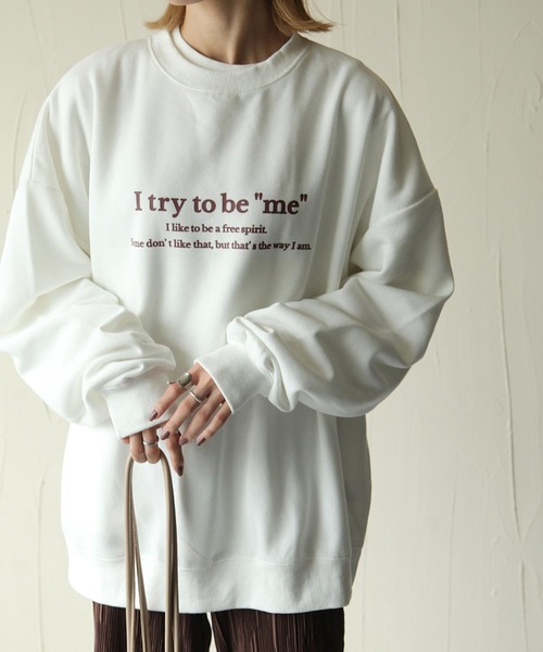 Chillfar（チルファー）の「裏起毛アソートプリントビッグシルエットトレーナー/オーバーサイズスウェット（スウェット・レディース・ベージュ/ブラウン/パープル/ネイビー/グリーン/ホワイト/ブラック/ブルー/ホワイト系/ホワイト系1/ホワイト系2/ブラック系/ブラック系1/ブラック系2/ブラウン系/ブラウン系2/ブラウン系3/ベージュ系/ベージュ系1/ベージュ系3/グリーン系1/ブルー系1・MEDIUM/LARGE）」の3枚目の写真