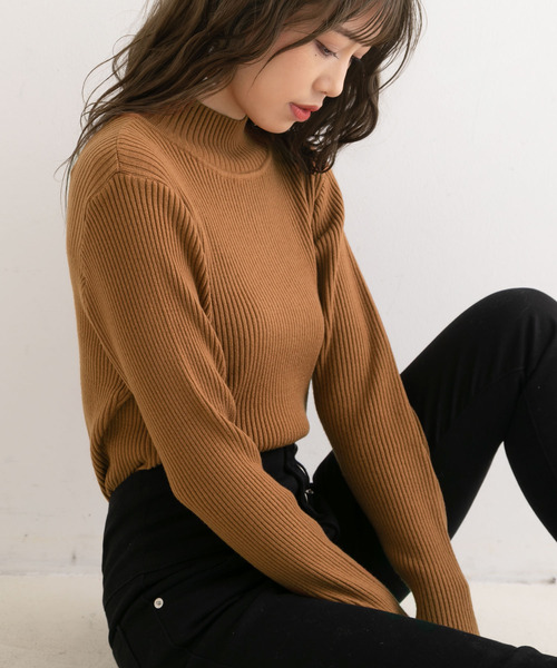 Newlyme（ニューリーミー）の「タートルネックリブニットプルオーバー（ニット/セーター・レディース・ブラック/ベージュ/パープル/グリーン/アイボリー/ボルドー/キャメル/ブラウン/セージグリーン/ブルー・MEDIUM/LARGE/X-LARGE/SMALL）」の9枚目の写真