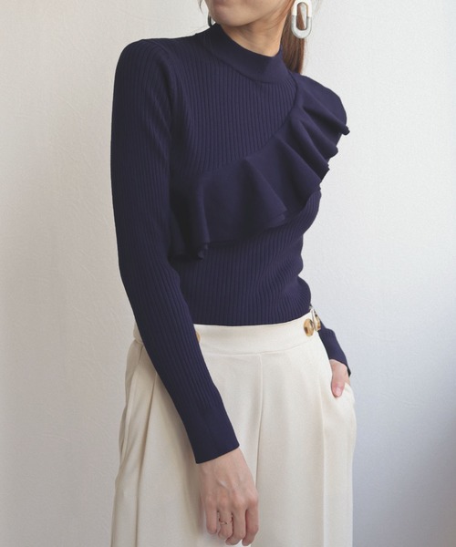 cheriella（シェリエラ）の「【cheriella】プチハイネックラッフルフリルリブニット（ニット/セーター・レディース・ブラック/ピンク/アイボリー/ラベンダー/ダークブルー・M）」の10枚目の写真