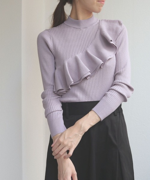 cheriella（シェリエラ）の「【cheriella】プチハイネックラッフルフリルリブニット（ニット/セーター・レディース・ブラック/ピンク/アイボリー/ラベンダー/ダークブルー・M）」の17枚目の写真