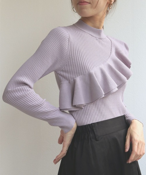 cheriella（シェリエラ）の「【cheriella】プチハイネックラッフルフリルリブニット（ニット/セーター・レディース・ブラック/ピンク/アイボリー/ラベンダー/ダークブルー・M）」の15枚目の写真