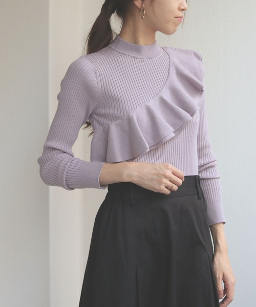 cheriella（シェリエラ）の「【cheriella】プチハイネックラッフルフリルリブニット（ニット/セーター・レディース・ブラック/ピンク/アイボリー/ラベンダー/ダークブルー・M）」の18枚目の写真