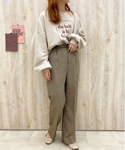 apres jour（アプレジュール）の「クルーネックスウェット【ZOZOTOWN限定アイテム】【10AP】（スウェット・レディース・ダークブラウン/アイボリー/ライトピンク/ライトベージュ・X-LARGE/フリー）」の16枚目の写真