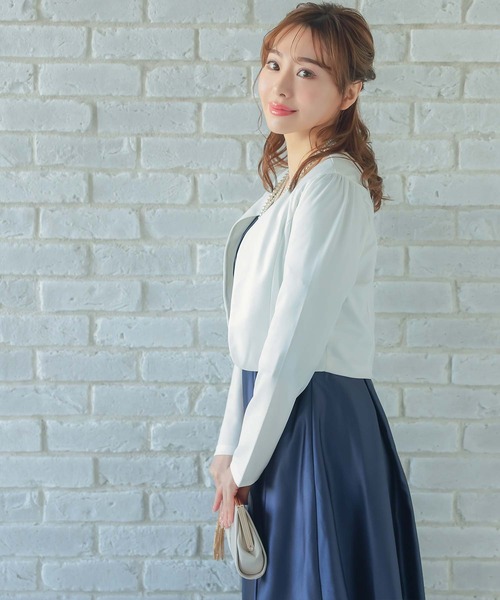 Retica(レティカ)の「ボレロ 結婚式 ショート丈 長袖 Uネック ノーカラー ジャケット フォーマル 二次会 パーティー お呼ばれ 入園式 入学式(カーディガン/ボレロ・レディース・ブラック/ホワイト・M)」の5枚目の写真