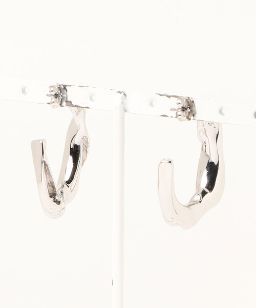 mou（モウ）の「ねじれ不規則カーブピアス（ピアス（両耳用）・レディース・シルバー/ゴールド・FREE）」の3枚目の写真