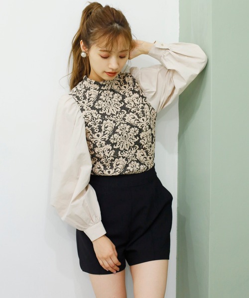 one after another NICE CLAUP（ワンアフターアナザーナイスクラップ）の「ジャガー パフスリーブプルオーバー（Tシャツ/カットソー・レディース・ブラック/ベージュ/モカ/ブラック系その他・FREE）」の6枚目の写真