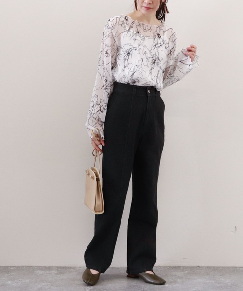 archives(アルシーヴ)の「花柄シアー楊柳プルオーバー(シャツ/ブラウス・レディース・オフホワイト/ブラック/ベージュ・MEDIUM)」の4枚目の写真