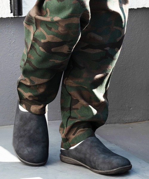 8(eight)(エイト)の「スリッポンサンダル(スリッポン・メンズ・チャコールグレー/ブラック/キャメル・LARGE/X-LARGE/MEDIUM)」の5枚目の写真