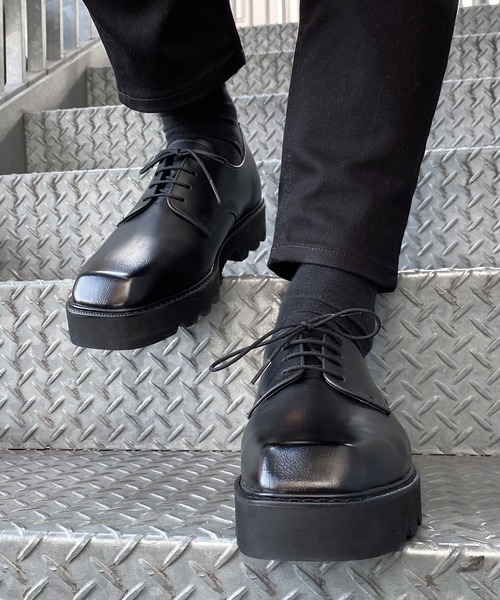 Figments(フィグメンツ)の「スクエアトゥシューズ(ドレスシューズ・メンズ・ブラック・MEDIUM/LARGE/SMALL)」の2枚目の写真