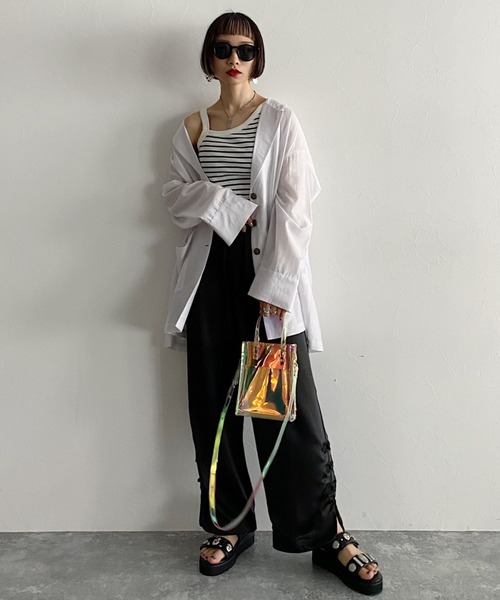 PAGEBOY（ページボーイ）の「チャイナスリットサテンパンツ（その他パンツ・レディース・ブラック/グレイッシュベージュ・FREE）」の11枚目の写真