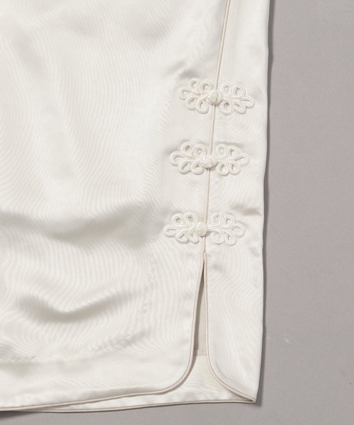 PAGEBOY（ページボーイ）の「チャイナスリットサテンパンツ（その他パンツ・レディース・ブラック/グレイッシュベージュ・FREE）」の14枚目の写真