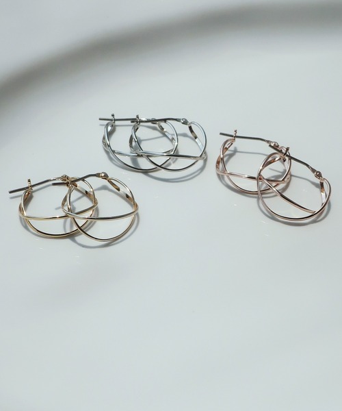 ISS（イズ）の「ISS: クロスライン フープピアス（ピアス（両耳用）・レディース・ゴールド/シルバー/ピンクゴールド・FREE）」の11枚目の写真
