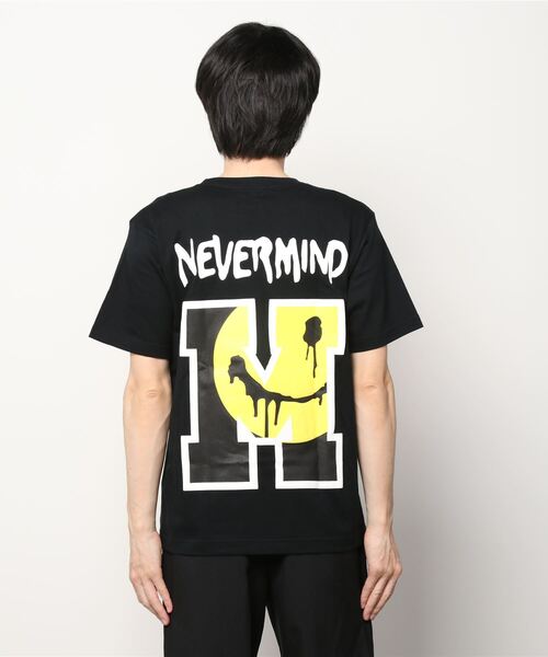 STUD MUFFIN(スタッドマフィン)の「STUD MUFFIN/スタッドマフィン/BIG MファームプリントSS Tシャツ(Tシャツ/カットソー・メンズ・ホワイト/ブラック・3/2)」の5枚目の写真