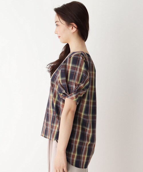 pink adobe(ピンクアドベ)の「◆【M-3L】ブロード袖タック ブラウス(シャツ/ブラウス・レディース・オフホワイト/ブラック系1/ネイビー系1/ネイビー系2・44/40/38/42)」の5枚目の写真