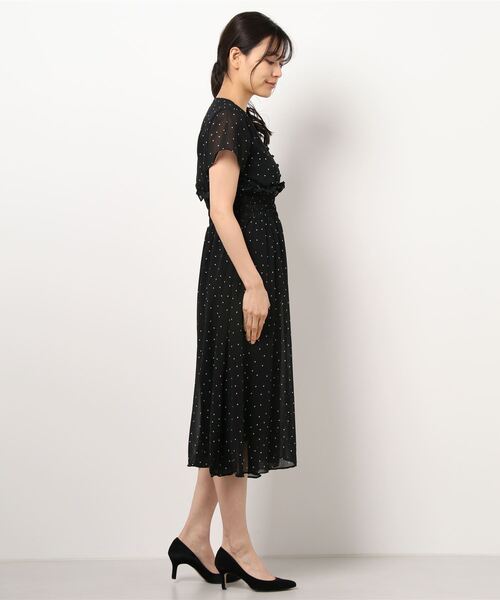 MEW'S REFINED CLOTHES(ミューズリファインドクローズ)の「シアードットワンピース(ワンピース・レディース・ブラック/ライトグリーン・MEDIUM)」の4枚目の写真